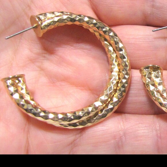 Large Vintage Gold Open Hoop Earrings - Picture 2 of 2